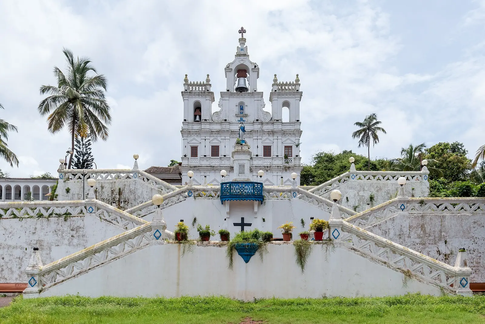 White Church of Our Lady of the Immaculate Conception with zigzag stairs in Panaji